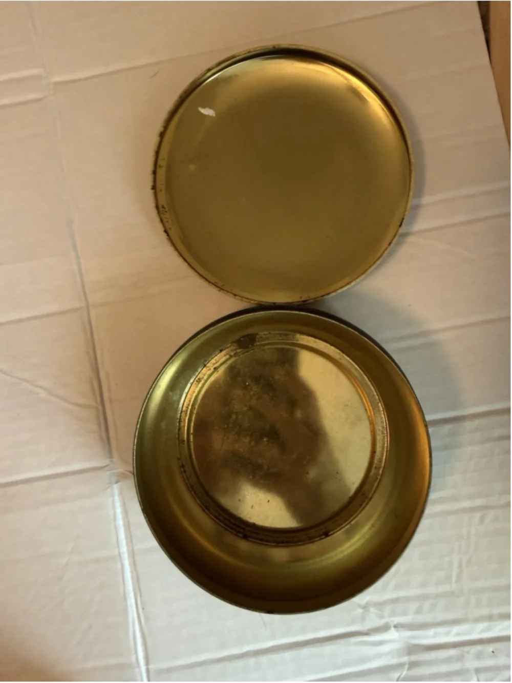 VTG Hershey’s Kisses Tin, Classic, Collectible
